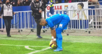 布里兰主场围剿江原FC 三叉戟对决客场虫困局