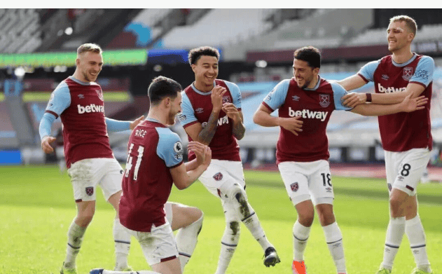 ESPN：曼联计划明年夏窗再引进中场，届时球队将有足够资金