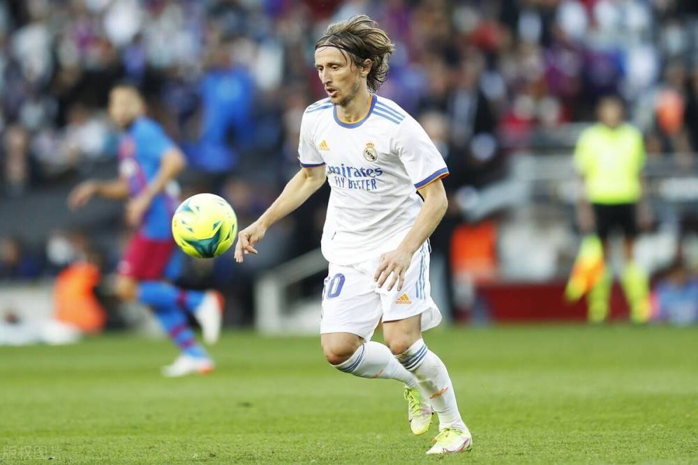 篮球勇士替补大前锋表现惊艳